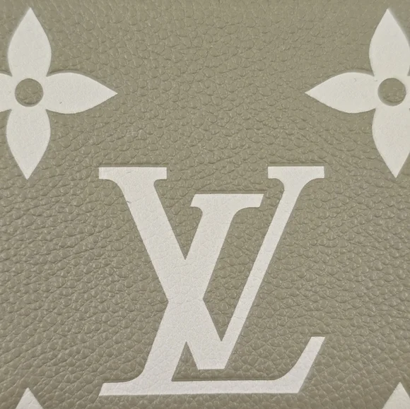 NWT Louis Vuitton Monogram Empreinte Bicolor Zippy Coin Purse